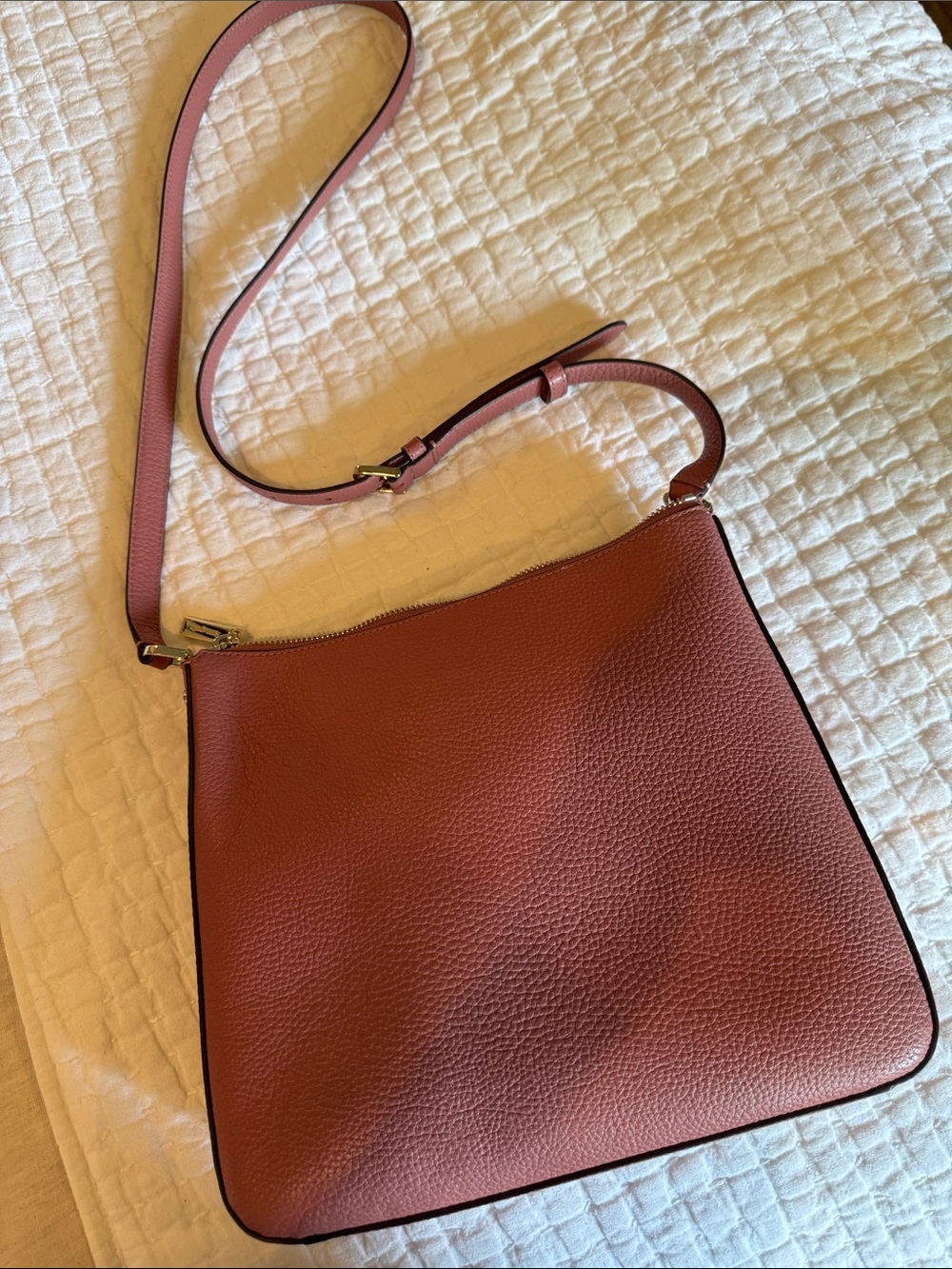 kate spade Pebbled Leather Crossbody in Mauve Pink with Gold Hardware - Picture 5 of 7